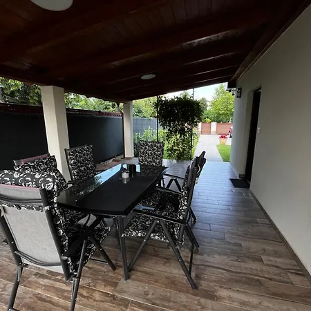 Laura Villa Balatonlelle