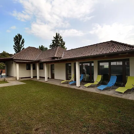 Villa Laura *
