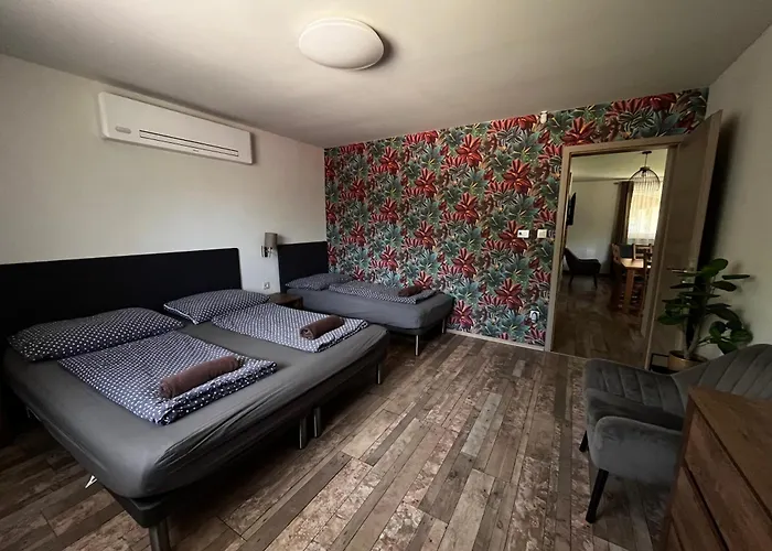 Laura Villa Balatonlelle